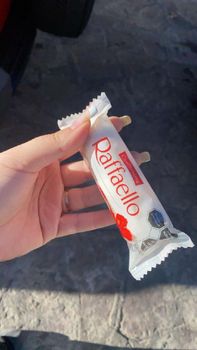 Select Raffaello Coconut Almond Cream Filled Wafer Sweet Treat Excellent Quality Wholesale Price - PLANETE COMMERCE - France