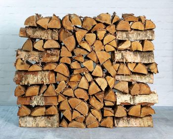 Wholesale Premium Birch Firewood Logs Kiln Dried Mixed Hardwood Oak Ash Pine Birch For Large Supply Orders Ideal For Commercial Heating Home Use Camping And Outdoor Fire Pits Buy Now Fast Delivery - wood traders - Poland