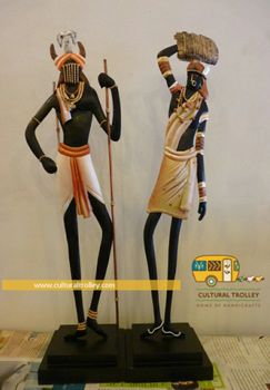 Wrought Iron Figurines Texture Rough Material Recycled Scrap Iron Form Various Shapes And Sizes Design Theme Village Scenes And - Cultural Trolley - India