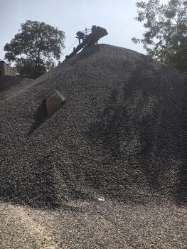 Aggregate Stone Color Gray Size 75 mm Form Solid Place Of Origin India Brand Laxmi Ash Company Usage/Application - Laxmi Bricks Co. - India