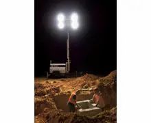 Industrial Heavy Duty Light Towers Generator Power 20kw Lighting Technology Led Light Output 4000 Watts Tower Rotation Angle - Terex India - India