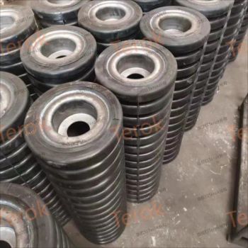 Heavy Duty Material Receiving Point Shock Absorbing Rubber Rings Trough Conveyor Carrying Impact Roller with Labyrinth Seals - Cangzhou Terok International Trade Co., Ltd - China