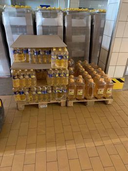 Wholesale Refined Sunflower Oil in Bottles, Drums, and Jerry Cans for Restaurants - PLANETE COMMERCE - France
