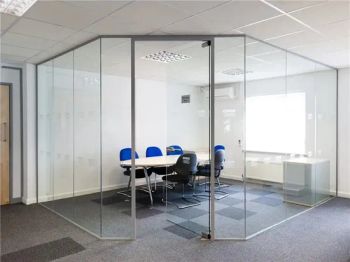 Balcony Patio Glass Folding Door Hardware Slide Stack Accordion Glass Door Folding Partition Wall Vertical Door Exterior - Hefei Yiwan Architectural Decoration Engineering Co., Ltd. - China