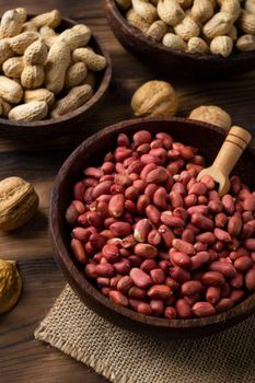 Peanut Grade 40/50 Oil Content Rich Admixture Level Max 1% Size Uniformity Uniform Moisture Content Max 7% Processing Method - CASE TRADING CORPORATION - India
