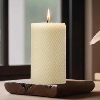 Natural Unscented Handmade Long Lasting Beeswax Pillar Candles for Relaxation Church Wedding Dinner Table Decor Gift - Shijiazhuang Tabo Candles Sales Co., Ltd. - China