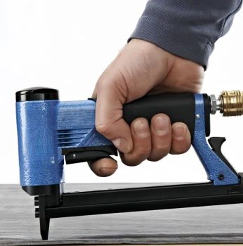 Cordless Nail Gun and Staple Pneumatic Nailers Machine 21V Electric Nail Gun for Wood with Battery Air Nail Gun - Sieg-Huao Gussworks (Nanjing) Company Limited - China
