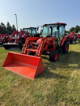 Kubota M4-071 Tractor 4WD Farm Machine With Reliable Diesel Power For Plowing Tilling Mowing - Smart Agri GmbH - Germany