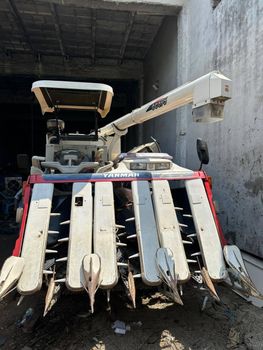 High Performance Kubota Combine Harvester Cabin (2350 L) Agricultural Machinery Harvester Wheat Cutter Machine from CPW TRADE LTD High Performance Kubota Combine Harvester Cabin (2350 L) Agricultural Machinery Harvester Wheat Cutter Machine - CPW TRADE LTD - United Kingdom