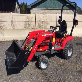 Massey Ferguson GC1725M 4WD Gear Drive Wheel Tractors with for Engine Pump & Bearing 100HP Long Service Life For Sale - Smart Agri GmbH - Germany