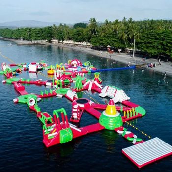 China Manufacturer New Design Inflatable Floating Water Park Obstacle Course - Shanghai Qiqu Fun Co., Ltd. - China