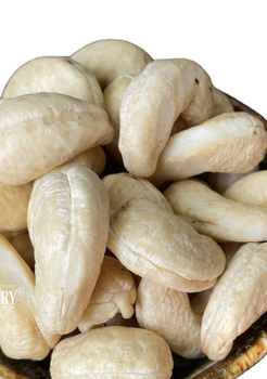 Bulk Vietnam Cashew Nuts W320 Best Quality Best Price Factory in Vietnam 100% Natural for Wholesale - AZU EMOBILITY LLC - Canada