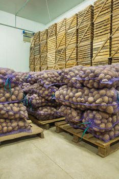 Premium Quality Fresh Whole Potatoes,Freshly Harvested Potatoes and Quality Inspected Potatoes 25kg Bags Export Quality from Sosa Merchant Solutions Premium Quality Fresh Whole Potatoes,Freshly Harvested Potatoes and Quality Inspected Potatoes 25kg Bags Export Quality - Sosa Merchant Solutions - Austria