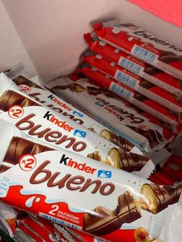 Wholesale Kinder Bueno Crispy Milk Chocolate Hazelnut Bars 20 Pack Premium Quality Chocolate Treat Perfect for Shops - PLANETE COMMERCE - France