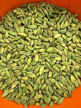 Green Cardamom 8mm++ Features Organic Color Uniform Green Color Origin India, Kerala, India Flavor Rich Aroma And Strong Flavor - Evasya Trading & Exports Pvt Ltd - India