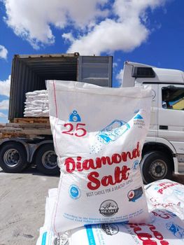 Diamond Crystal Salt 25Kg | Crystal Salt | Wholesale Rich Salt |1.6 – 2.5 mm Edible Grade – product photo, Diamond products found from trusted suppliers, wholesalers, manufacturers & exporters Listing