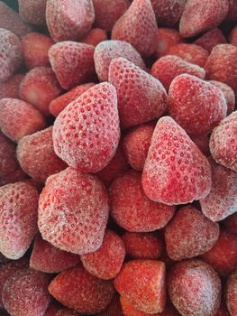 Premium IQF Frozen Strawberry - Grade A - Egyptian Origin - Export Quality - 10kg Cartons - Organic For Import & Export And Commercial Agencies - Egypt
