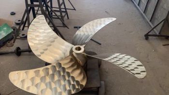 Versatile Marine Boat Propeller - 4 Blades for Ships and Boats - ZhouShan East Ocean Propeller-Making Co., Ltd. - China