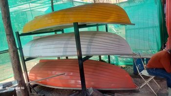 Petrol Paddle Boat, Number Of Seater: 8 Number Of Seater 8 Power Source Petrol Country of Origin Made in - Raemen Marine Crafts - India