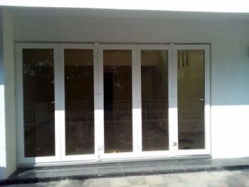 Aluminum Door Partition, For Office, Type Of Door: Hinged Shape Rectangle Door Type Hinged Color White/Brown Height - Agarwal Glass House - India
