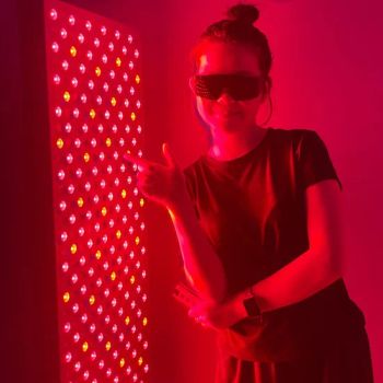 3000W Red Light Therapy Panel with 30-Degree Beam for Recovery - Shenzhen Ilux Technology Co., Ltd. - China