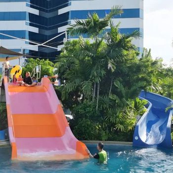 CMWaterparks TS-01 Kid Water Slides 100kg CE Customized 1Y Inflatable No Play Mode Body Model NO. TS- 01 Certification CE - Sichuan Chongming Amusement Equipment Manufacturing Co., Ltd. - China
