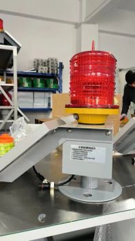 Solar LED 10W DC 12V Aviation Obstruction Light for Towers, Building, Bridge, Airport - Henan Yangbo Lightning Protection Technology Co., Ltd. - China