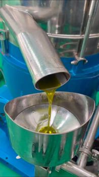Avocado Crude Oil from Oncera Agro EZP Limited Avocado Crude Oil - Oncera Agro EZP Limited - Kenya