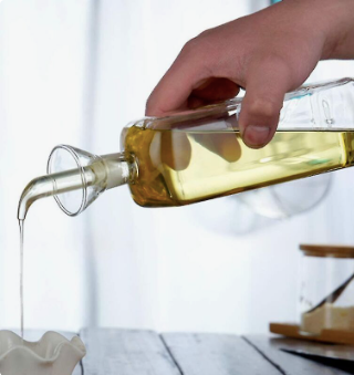 Cheap Cold-pressed Siberian pine nut oil. RBD coconut oil , MCT coconut oil and Cooking Oil. Refined Sunflower Oil Factory price - Almaa SCS - Belgium