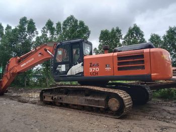 TATA Hitachi zx370 Excavator - NM SONS EXIM AND TRADING LLP - India