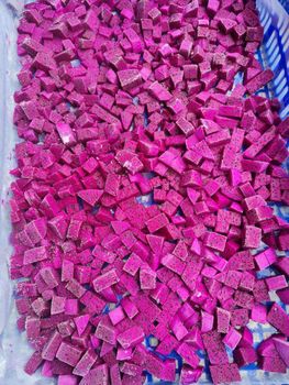 Frozen Dragon Fruit Shelf Life 24months Type Dieces, Slices Place of Origin Vietnam Packaging 1kgs, 5kgs, - Dovi Food Co., Ltd - Vietnam