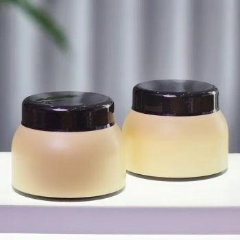 Factory Direct Budget-Friendly Cosmetic Packaging Jar for Facial Creams Jar Face Masks Jar and Body Lotions Jar - Guangzhou Pinguan Plastic Products Co., Ltd. - China