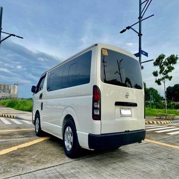 Efficient Toyota Hiace Excellent Quality Wholesale Price Strong Engine Smooth Handling Spacious Interior Comfort - Smart Agri GmbH - Germany