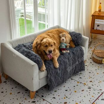 Pet Dog Sofa Cover Beds with Blanket Winter Warm Durable Plush Dog Bed - Hangzhou Ufun Information & Technology Co., Ltd. - China