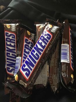 Premium Quality High Quality Snickers Chocolate Bar 50g 24 Pcs Carton Filled with Creamy Caramel Roasted Peanuts from PLANETE COMMERCE Premium Quality High Quality Snickers Chocolate Bar 50g 24 Pcs Carton Filled with Creamy Caramel Roasted Peanuts - PLANETE COMMERCE - France