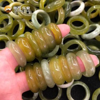Jiwan Lejia Wholesale Chinese Style Fine Jewelry Gemstone Gift Trend Style Cheap Green Jade Rings Natural Stone Jade Ring for Women and Men - Anshan Jiwan Jade Mattress Co., Ltd - China
