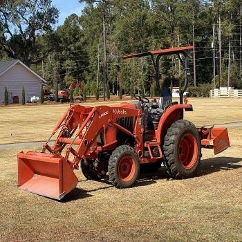 Kubota L3560 Tractor With Powerful Diesel Engine For Farming Landscaping Material Handling - Smart Agri GmbH - Germany