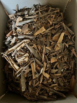 Broken cassia (Dry bark cassia) Impurities Level Under 2% Fungus Presence No Fungus Skin Condition Clean, Dry Length 3,0cm Upper Max - Eximani Vietnam - Vietnam