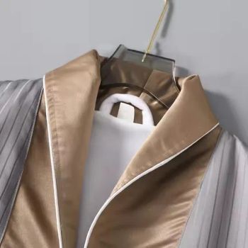 Factory Price Women Bathrobe Bathroom for Hotel Guestroom Pattern Logo Origin China Gender Unisex Style Classical Material - Guangzhou Unique Hotel Supplies Co., Ltd. - China