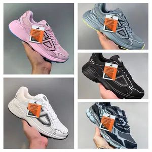 Comfortable Canvas Material Lightweight Cushioning Anti Slip Durable Unisex Trendy Shoes - Guangzhou Starnest Import and Export Trading Co., Ltd. - China