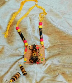 Eco-Friendly Handmade Bamboo Jewelry Origin India Material Bamboo Crafting Method Handcrafted Minimum Order Quantity 50 - LAMBODAR GIRIJA INTERNATIONAL EXIM - India