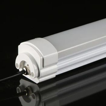 Tri Proof Light IP66 LED Waterproof Batten Fixture 50W for Supermarket Warehouse Workshops - Yifeng Devon Lighting Co., Ltd. - China