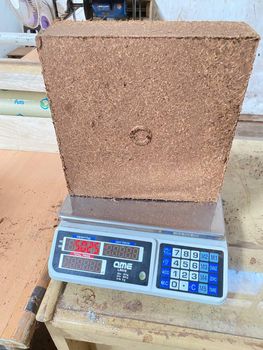 Cocopeat Block - Mohammad Erizan Hairiri - Indonesia