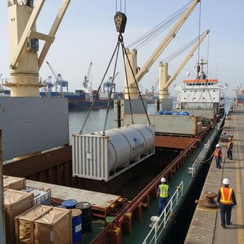 Sunflower crude oil from Condor Trading Agency Sunflower crude oil - Condor Trading Agency - Egypt