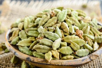 Whole Raw AD Dried Green 8mm MASALA Cardamom Pieces From Germany-2 Year Shelf Life from AGRONOVA Whole Raw AD Dried Green 8mm MASALA Cardamom Pieces From Germany-2 Year Shelf Life - AGRONOVA - United States
