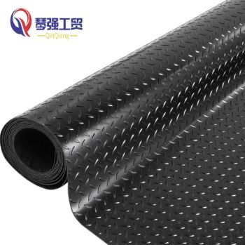 Cloth Insertion Colorful Industrial Rubber Sheet Flooring with Different Pattern - Qingdao Qinqiang Industry and Trade Co., Ltd. - China