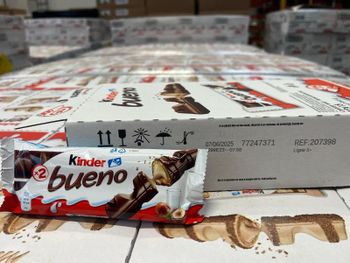 Bulk Ready Kinder Bueno available for export and steady shipment - LIVE COMMERCE - France