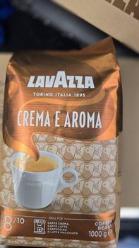 Lavazza Crema e Aroma Coffee Beans 1kg - BF GLOBAL TRADING (PTY) LTD - South Africa