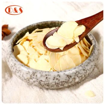 Premium Chinese Spice Dehydratied Garlic Flake Dried Garlicsliced with/Without Root Grade a - QINGDAO DEESHENGHENGXIN FOOD CO., LTD. - China
