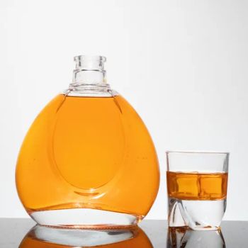 Wholesale 700ml Luxury Flint Spirits Vodka Gin Liquor Glass Bottle with Cork for Tequila Brandy Rum Whisky Distilled Spirits Packaging with Glass Stopper - Heze Rising Glass Co., Ltd - China